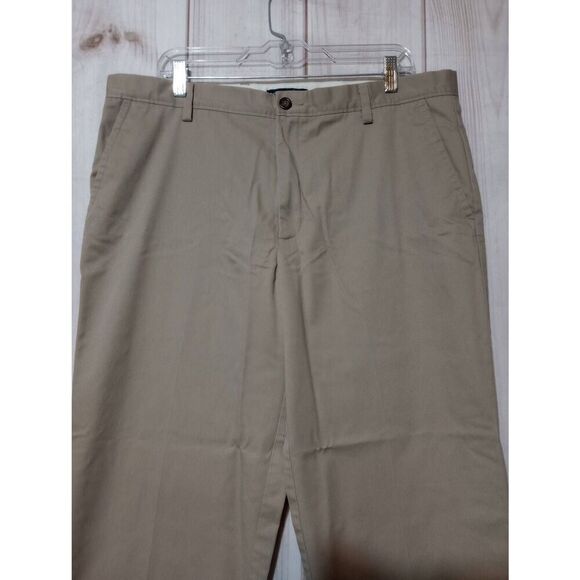 Dockers Pants Men's 38 30 Tan Khakis Classic - Picture 3 of 7